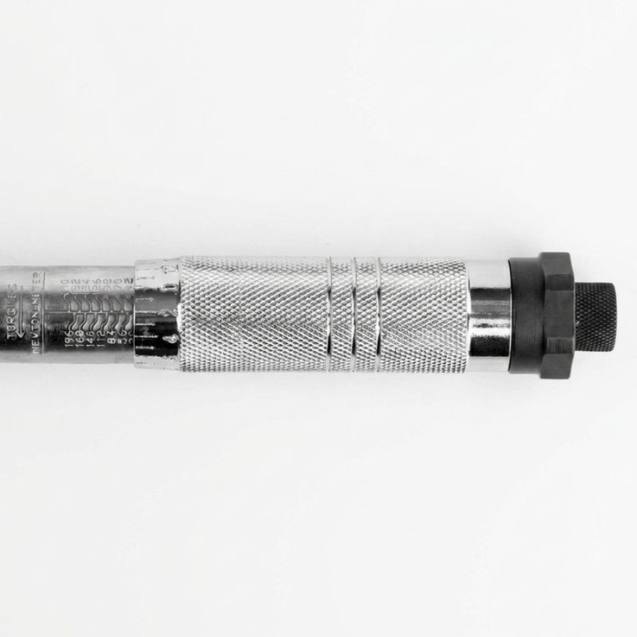 Ключ Vorel 1/2" 28-210 Нм 57350