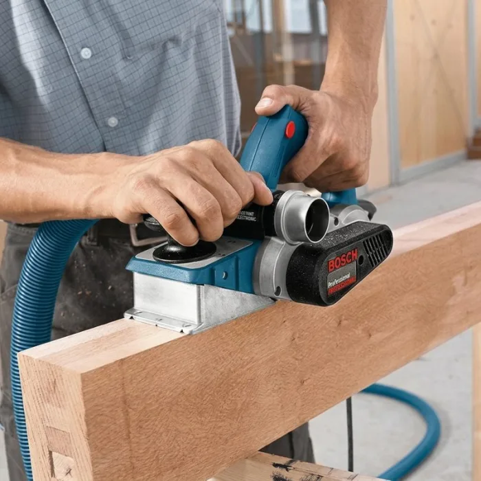 Рубанок Bosch GHO 40-82 C Professional