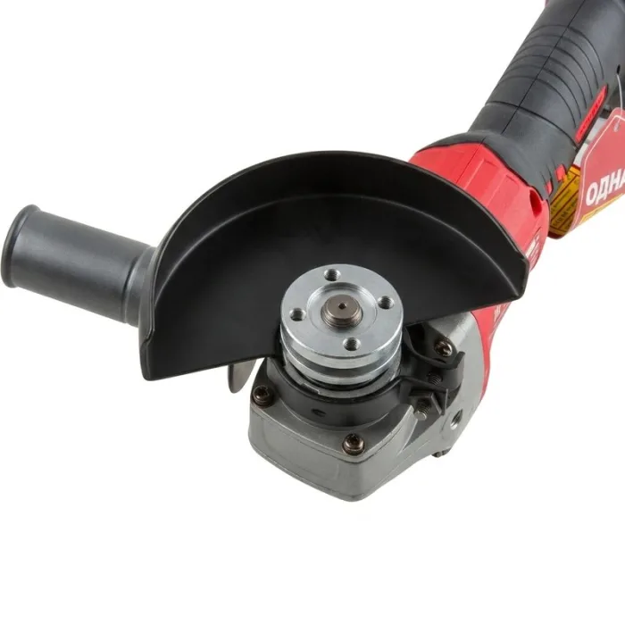 Угловая шлифмашина Wortex CAG 1812 E CAG1812E00029